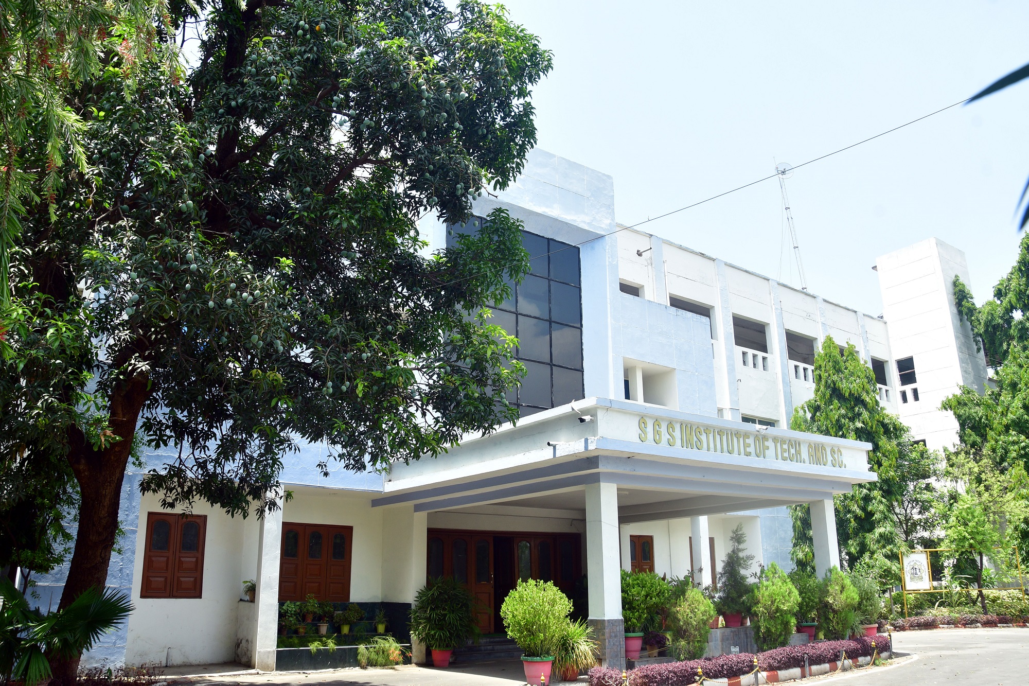 SGSITS Indore : Admission 2024, Courses, Fees, Placement, Cut Off